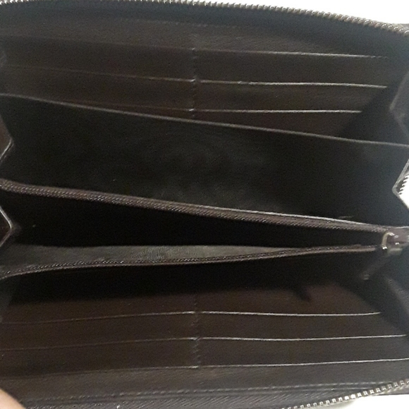 Sold-Guccissima zip around wallet - Picture 3 of 3